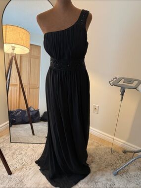 OC OC one Shoulder Black Evening Gown size 10